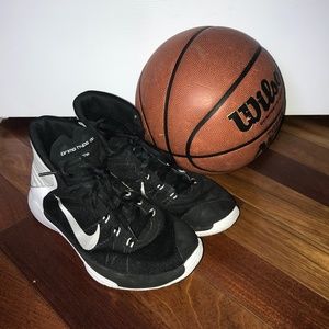 Women's Nike Basketball Shoes- Prime Hype DF 2016